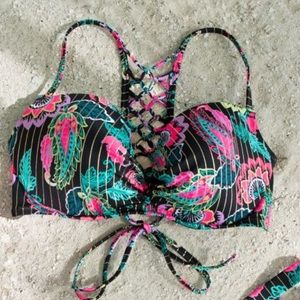 Shade and shore bikini top